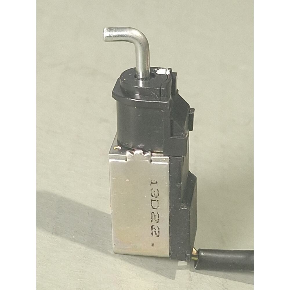 OEM Hyundai Veloster Shift Lock Actuator Solenoid Interlock 95840-2V100 Tested!